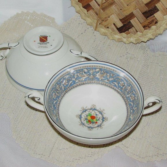 2 Antique Myott Medici Footed Cream Soup Bowls Vintage Bouillon Cups England - Picture 1 of 8